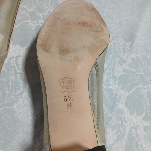 Retro Style Van Eli Pearl Colored Pumps Size 6 1/2 M - Picture 9 of 9